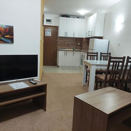 Ski & Holiday Apartments In ปอมโปโรโว ภายนอก รูปภาพ
