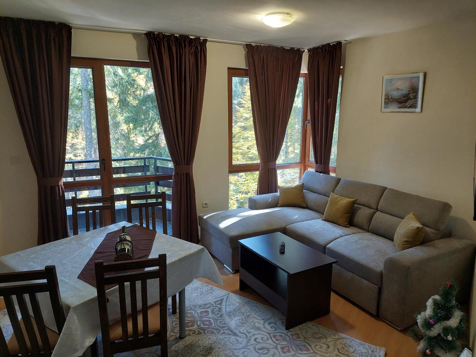 Ski & Holiday Apartments In ปอมโปโรโว ภายนอก รูปภาพ